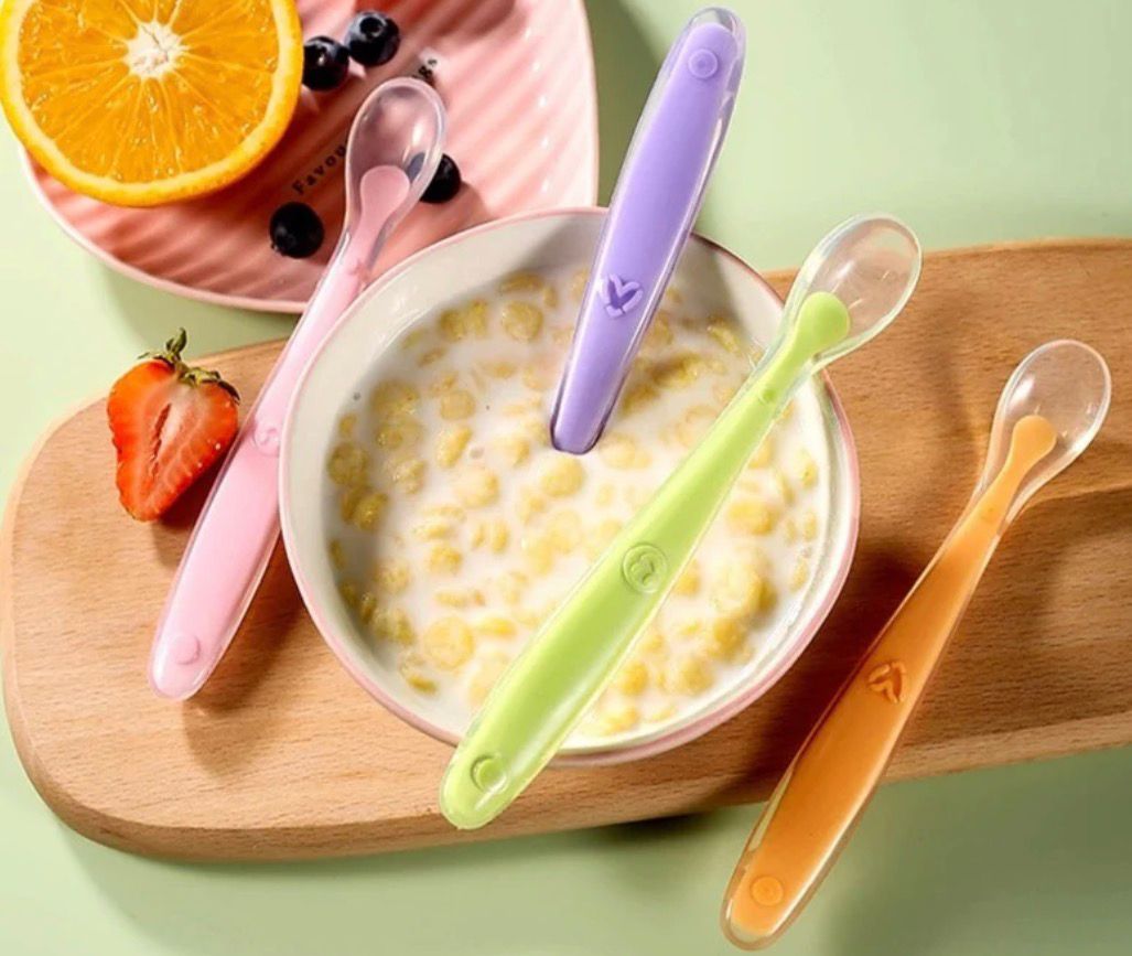ملاعق السيليكون للإطعام