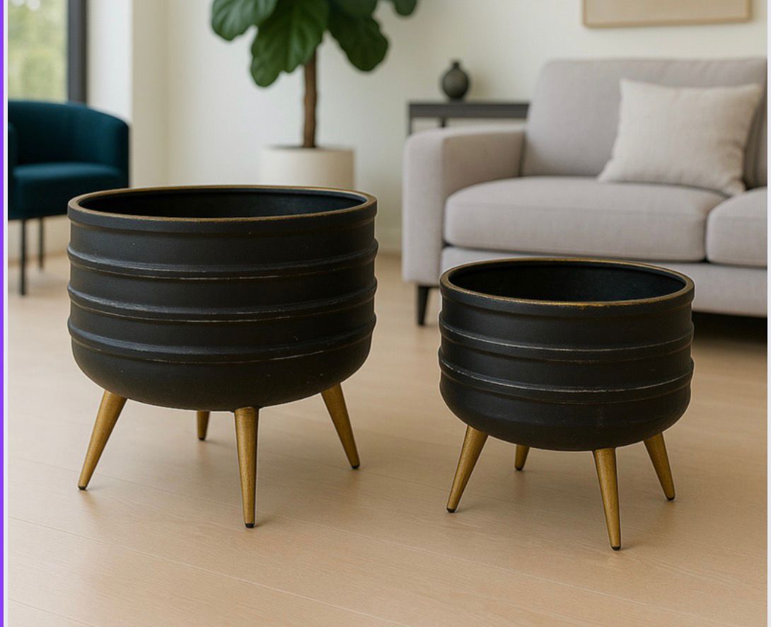 مجموعة الأصص الحديثة ذات الأرجل المعدنية