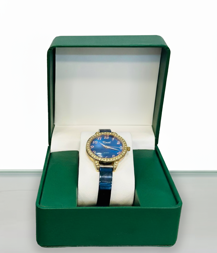 ساعة "الأميرة" الذهبية المرصعة