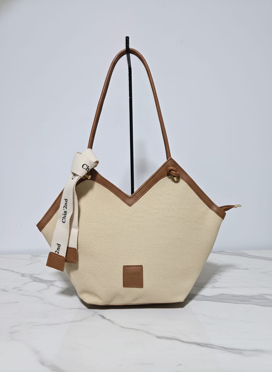 حقيبة 'توغو' (Togo)