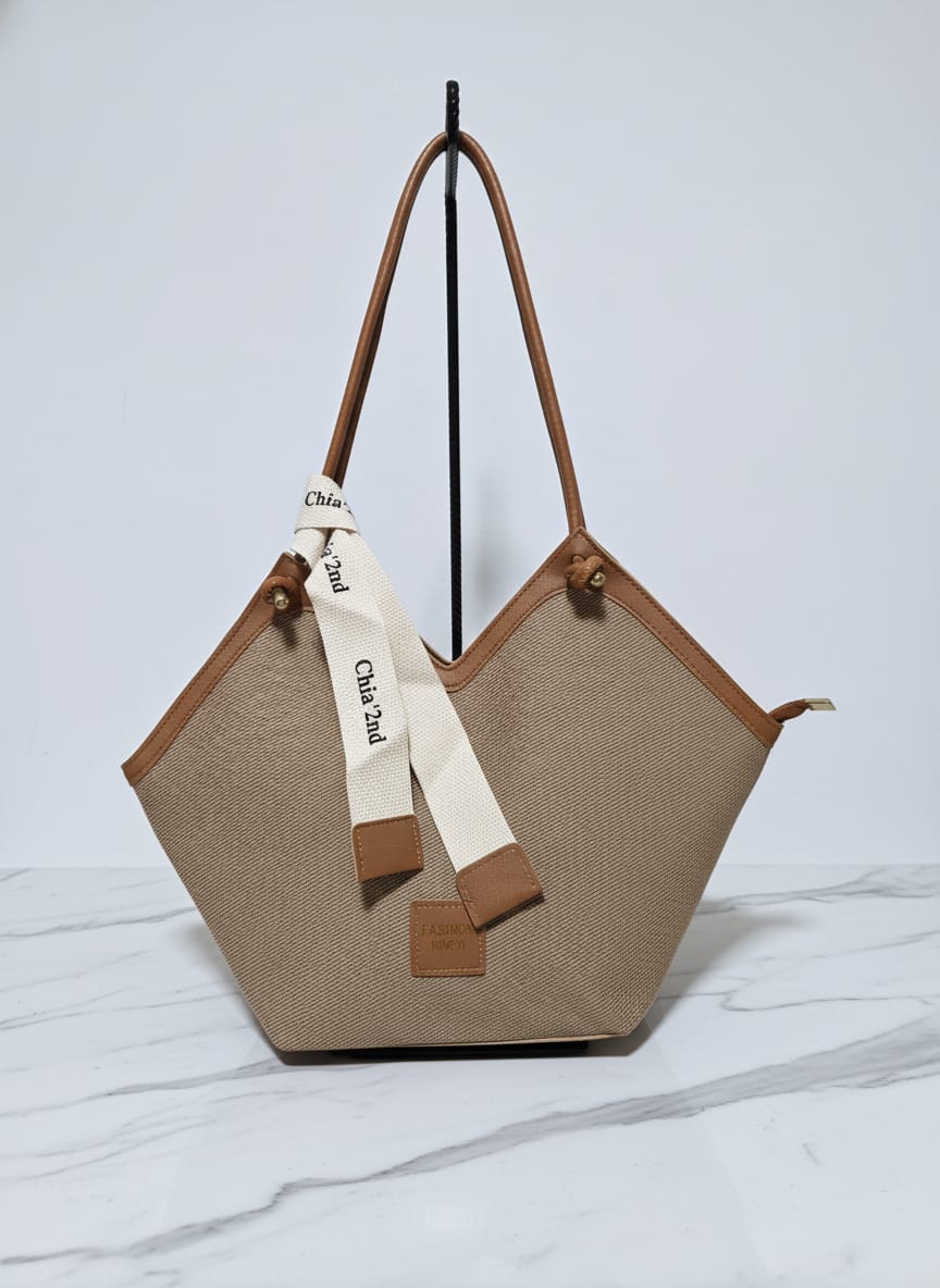 حقيبة 'توغو' (Togo)